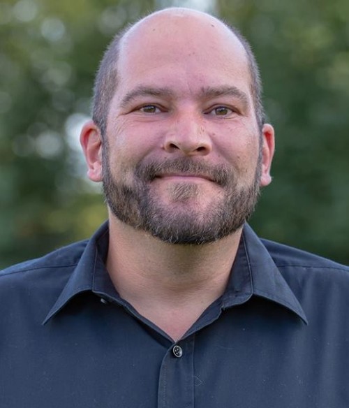 Freilichtporträt von Alexander Lenz