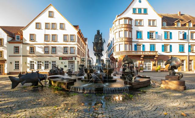 © Harald Kröher Blick auf den Kaiserbrunnen in Richtung Innenstadt. © Harald Kröher
