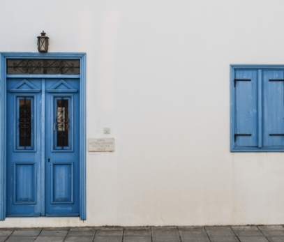 Haus Hell Pixabay Dimitris Vetsikas